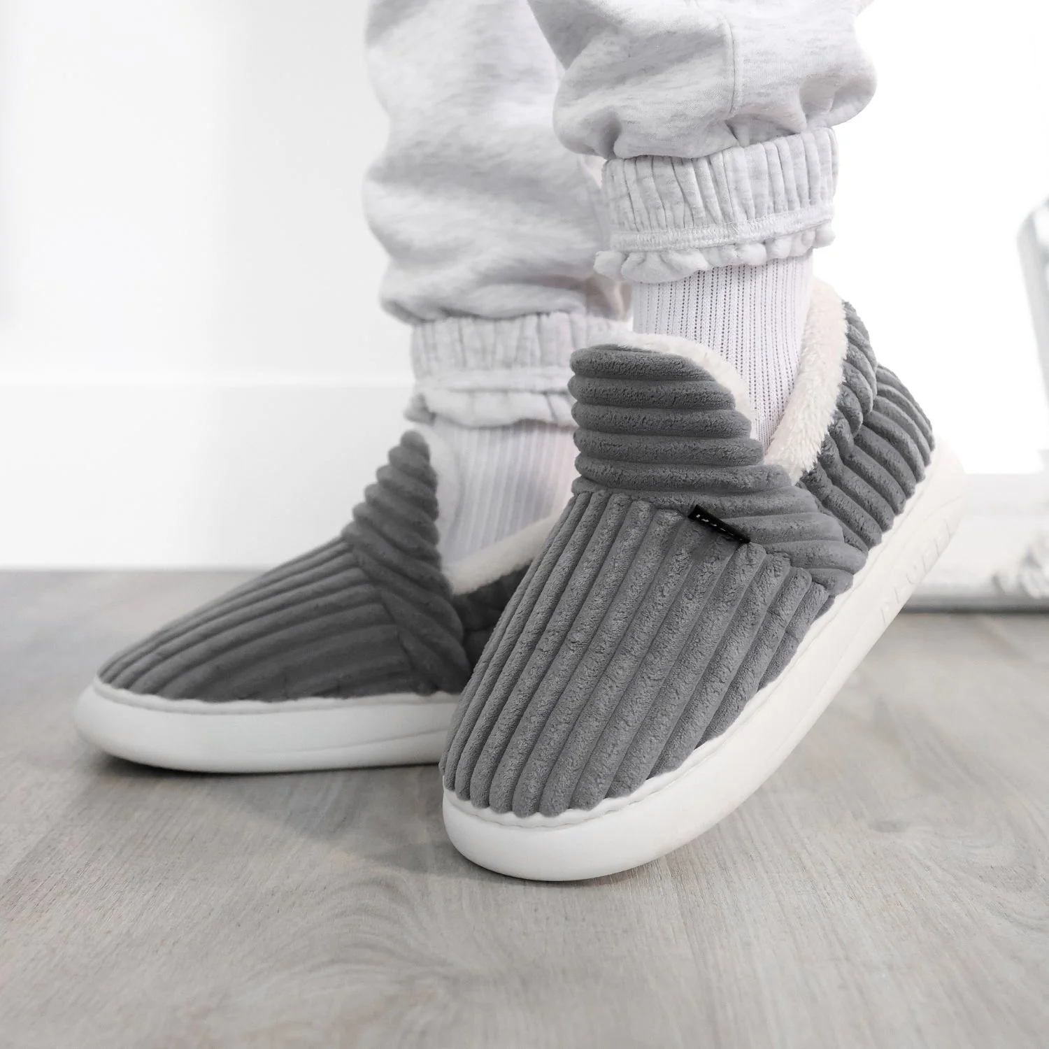 Pantufa Nuvem Ortopédica - Conforto e Estilo para os seus Pés