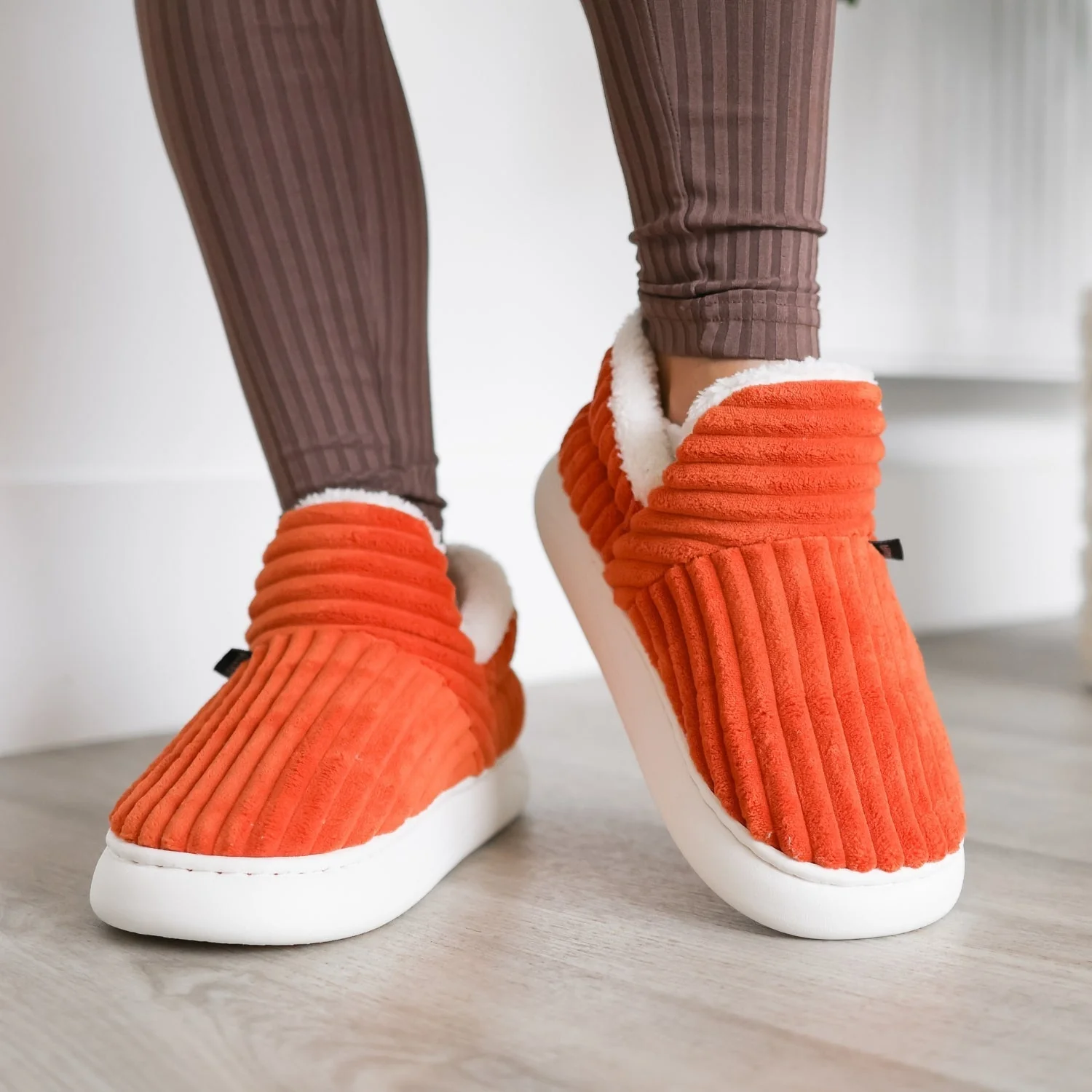 Pantufa Nuvem Ortopédica - Conforto e Estilo para os seus Pés - Image 12